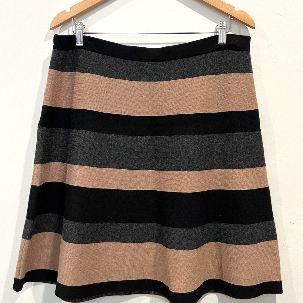 Stylish Black and Tan Striped Skirt PXL